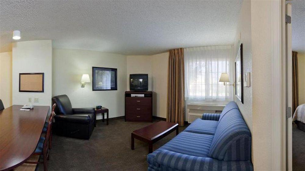 Sonesta Simply Suites Dallas Las Colinas Irving Buitenkant foto