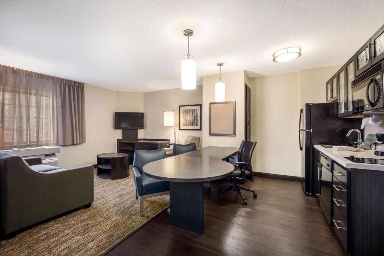 Sonesta Simply Suites Dallas Las Colinas Irving Buitenkant foto