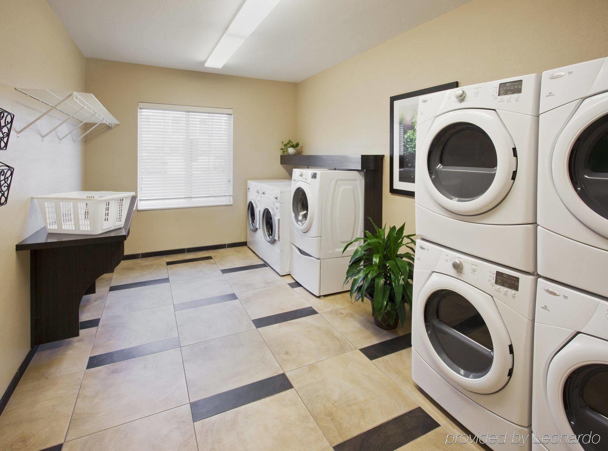 Sonesta Simply Suites Dallas Las Colinas Irving Buitenkant foto